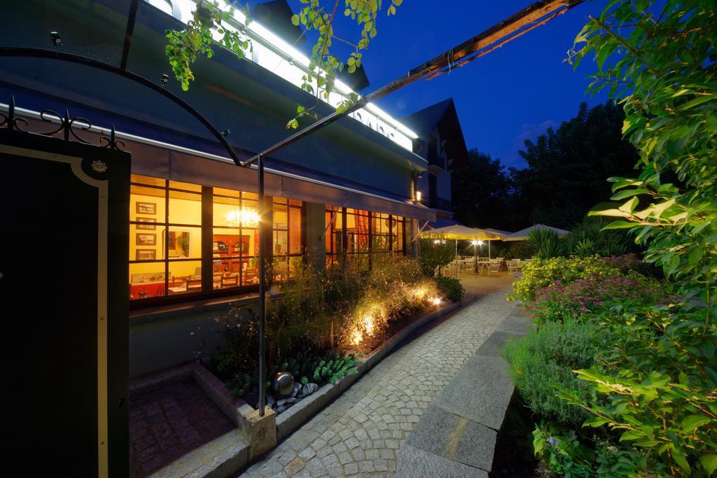 Hotel Du Parc La Rochette  外观 照片